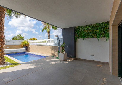 Resale · Villa / Detached · Benijofar