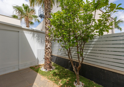 Resale · Villa / Detached · Benijofar