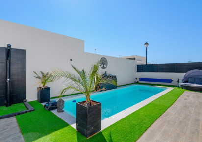 Resale · Villa · Fortuna · Urbanizacion Las Kalendas