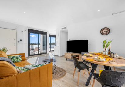 Resale · Villa · Los Alcazares · Serena Golf