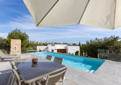 Resale · Villa · Orihuela Costa · Campoamor