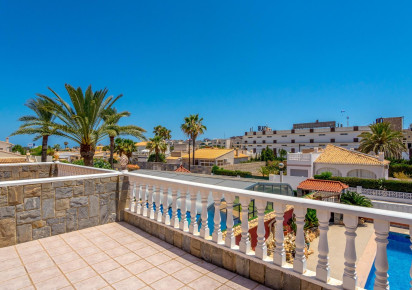 Resale · Villa · Orihuela Costa · Campoamor