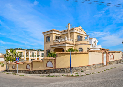 Resale · Villa · Orihuela Costa · Castillo de Don Juan