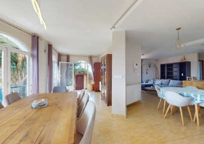 Resale · Villa · Orihuela Costa · La Zenia