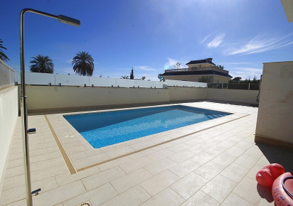 Resale · Villa · Orihuela Costa · La Zenia