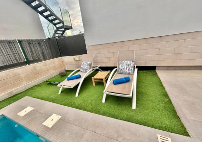 Resale · Villa · Orihuela Costa · Pau 26