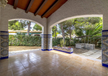 Resale · Villa · Orihuela Costa · Punta Prima