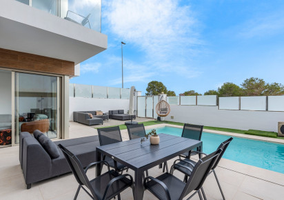 Resale · Villa · Orihuela Costa · Villamartín