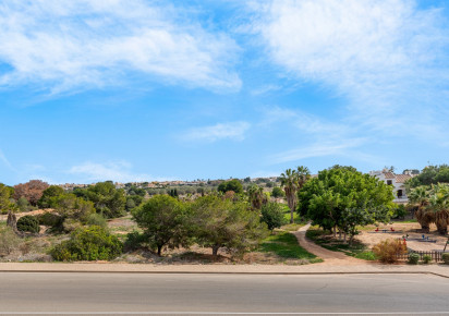 Resale · Villa · Orihuela Costa · Villamartín