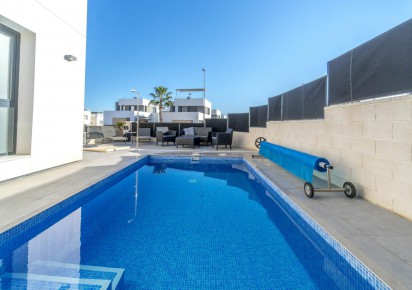 Resale · Villa · Orihuela Costa · villamartin