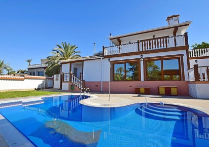 Resale · Villa · Orihuela Costa