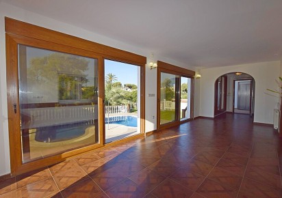 Resale · Villa · Orihuela Costa