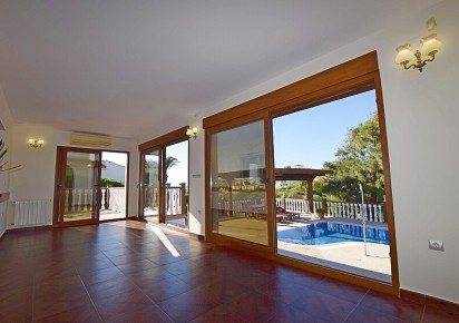 Resale · Villa · Orihuela Costa