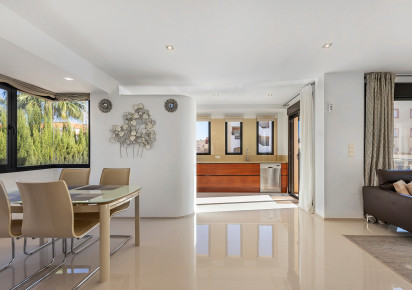 Resale · Villa · Orihuela Costa