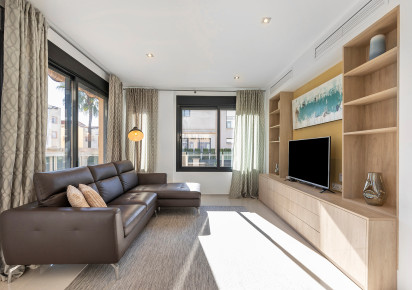 Resale · Villa · Orihuela Costa