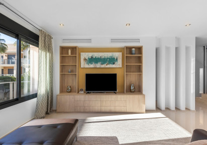 Resale · Villa · Orihuela Costa