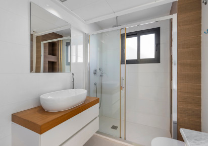 Resale · Villa · Orihuela Costa