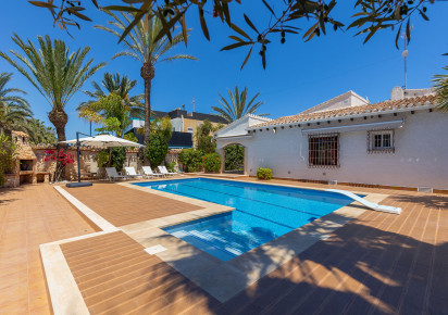 Resale · Villa · Orihuela · Orihuela Costa
