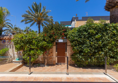Resale · Villa · Orihuela · Orihuela Costa