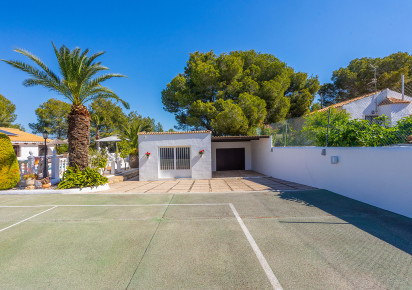 Resale · Villa · Orihuela · Orihuela Costa