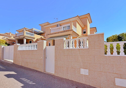 Resale · Villa · Orihuela · Orihuela Costa
