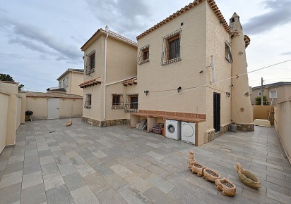 Resale · Villa · San Miguel de Salinas · Eagle´s Nest