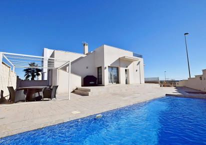 Resale · Villa · San Miguel de Salinas