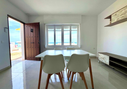 Resale · Villa / Semi detached · La Mata