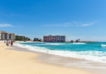 Resale · Villa · Torrevieja · Calas blanca