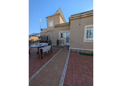 Resale · Villa · Torrevieja · El chaparral