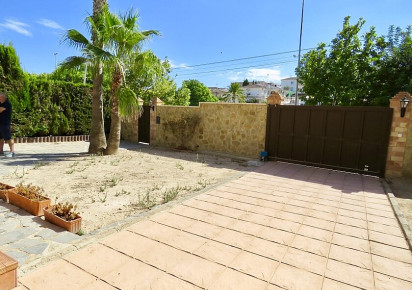 Resale · Villa · Torrevieja · Los balcones