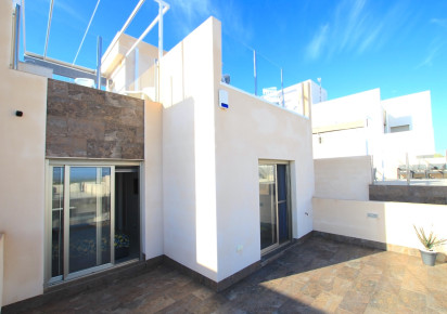 Resale · Villa · Villamartin