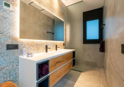 Resale · Villas · Rojales