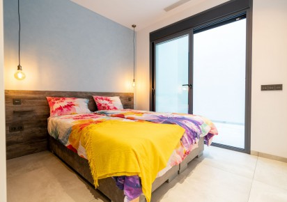 Resale · Villas · Rojales