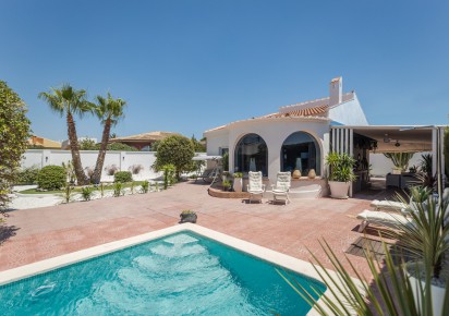 Resale · Villas · Torrevieja · El chaparral