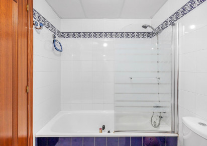 Reventa · 1. Apartment / flat · Torrevieja · Playa de los Locos