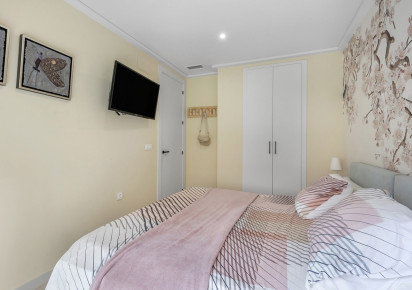 Reventa · 1. Apartment / flat · Torrevieja · Torrelamata - La Mata