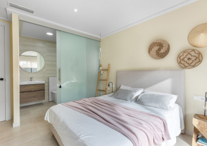 Reventa · 1. Apartment / flat · Torrevieja · Torrelamata - La Mata