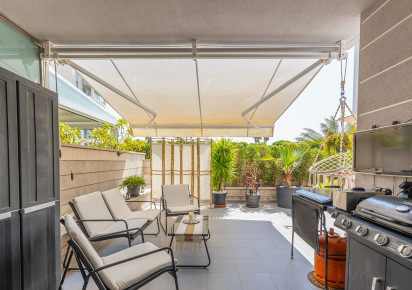 Reventa · APARTAMENTO PLANTA BAJA · La Mata · Playa