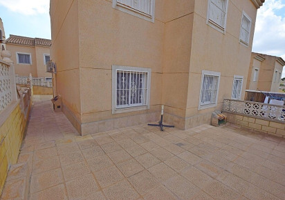 Reventa · APARTAMENTO PLANTA BAJA · Orihuela Costa · Villamartin area