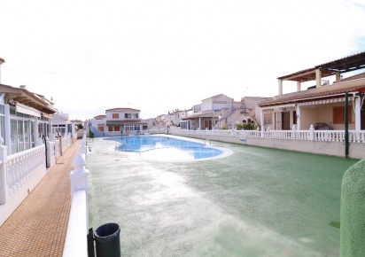 Reventa · APARTAMENTO PLANTA BAJA · Orihuela · Playa Flamenca