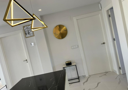 Reventa · APARTAMENTO PLANTA BAJA · San Miguel de Salinas