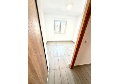 Reventa · APARTAMENTO · Torrevieja Centro · Torrevieja