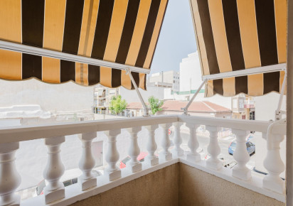 Reventa · APARTAMENTO · Torrevieja · Centro