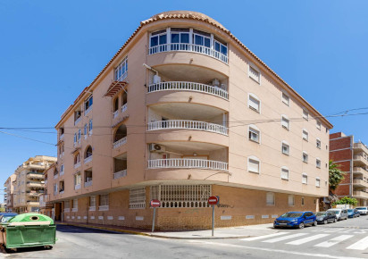 Reventa · APARTAMENTO · Torrevieja · Centro