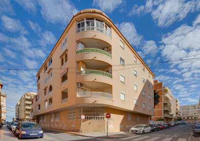 Reventa · APARTAMENTO · Torrevieja · Centro