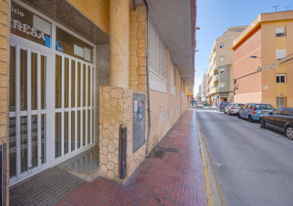 Reventa · APARTAMENTO · Torrevieja · Centro