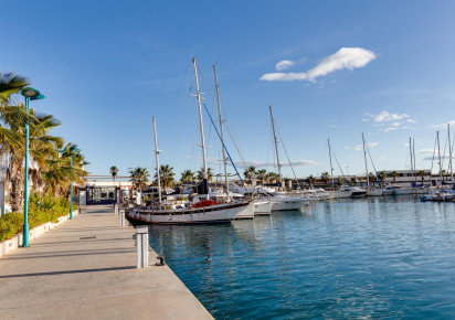 Reventa · APARTAMENTO · Torrevieja · Centro