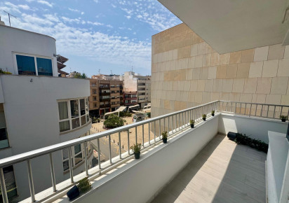 Reventa · APARTAMENTO · Torrevieja · CLUB NAUTICO TORREVIEJA