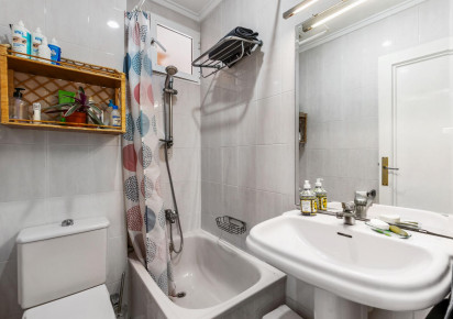 Reventa · APARTAMENTO · Torrevieja · CLUB NAUTICO TORREVIEJA